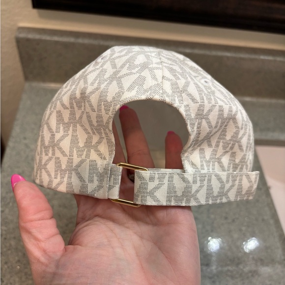 Michael Kors Ivory and Light Gray MK Monogram Baseball Cap - Picture 2 of 4